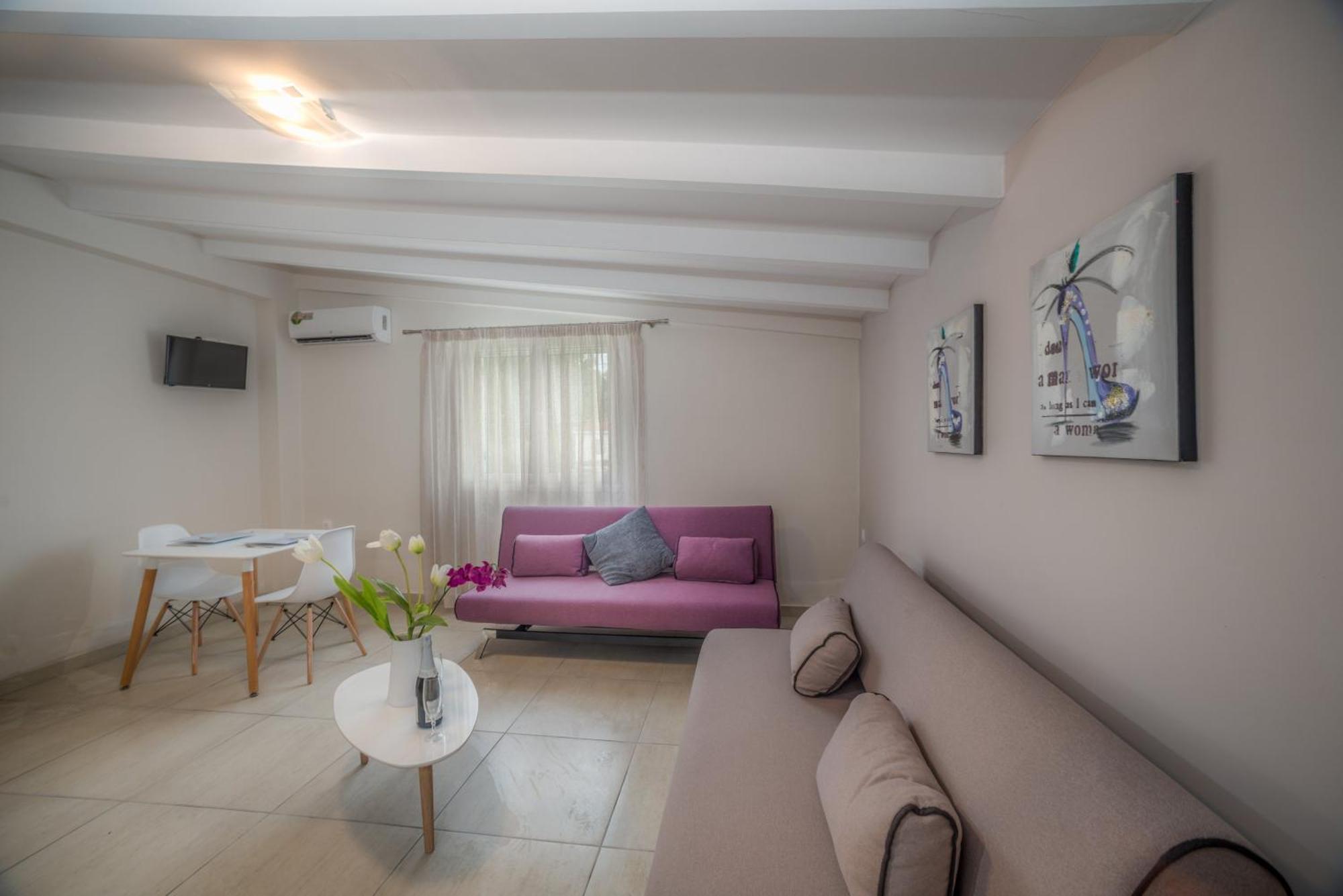 Tesys Studios And Apartments 拉加纳斯 外观 照片