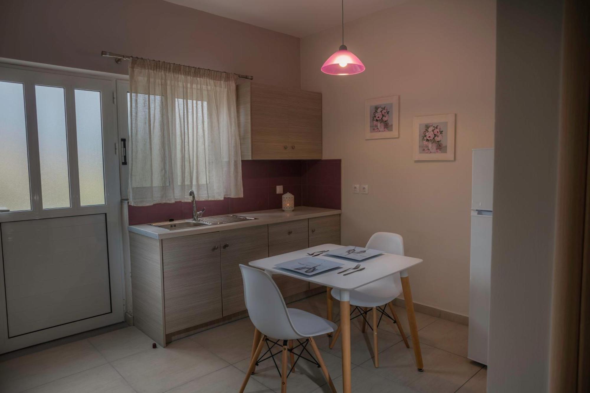 Tesys Studios And Apartments 拉加纳斯 外观 照片
